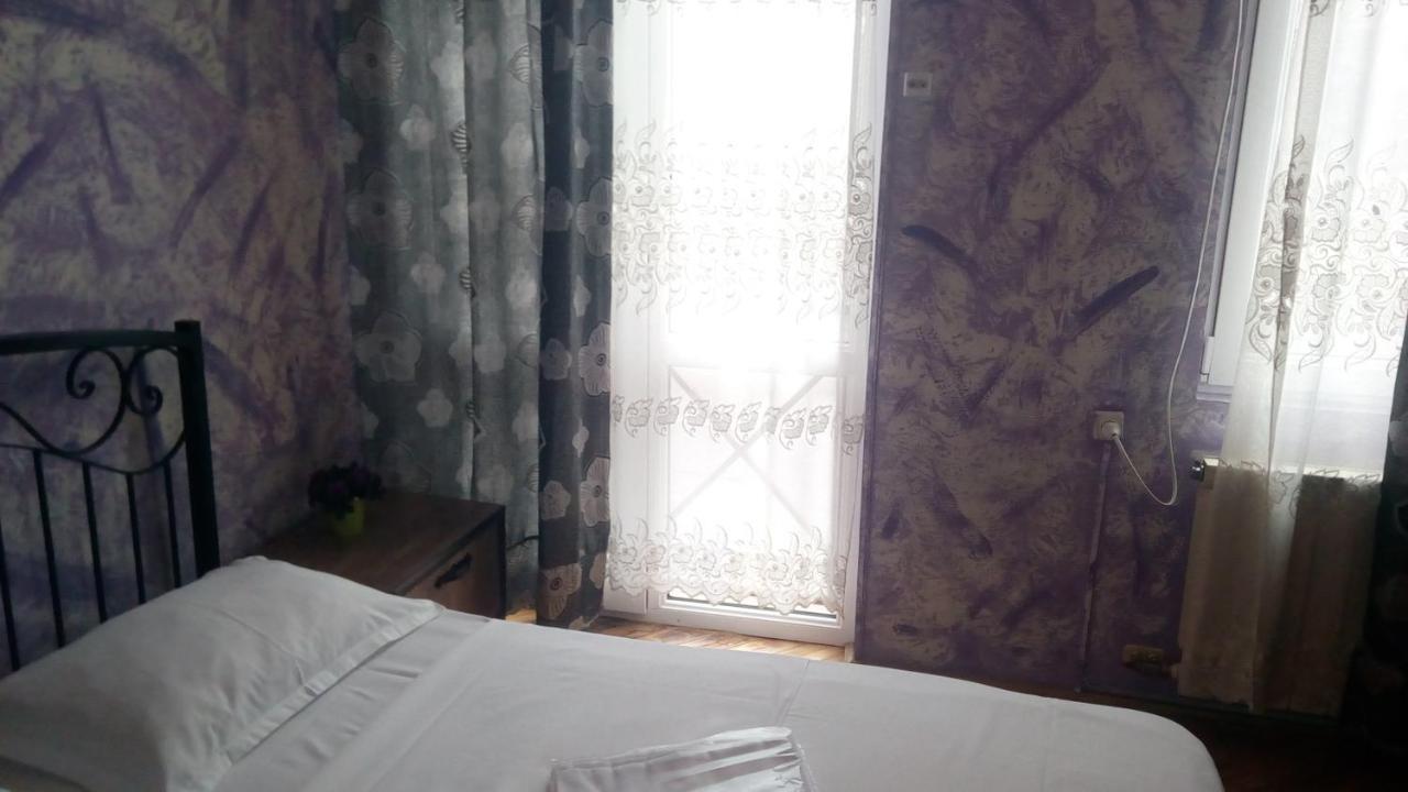 טביליסי Hotel Isani מראה חיצוני תמונה