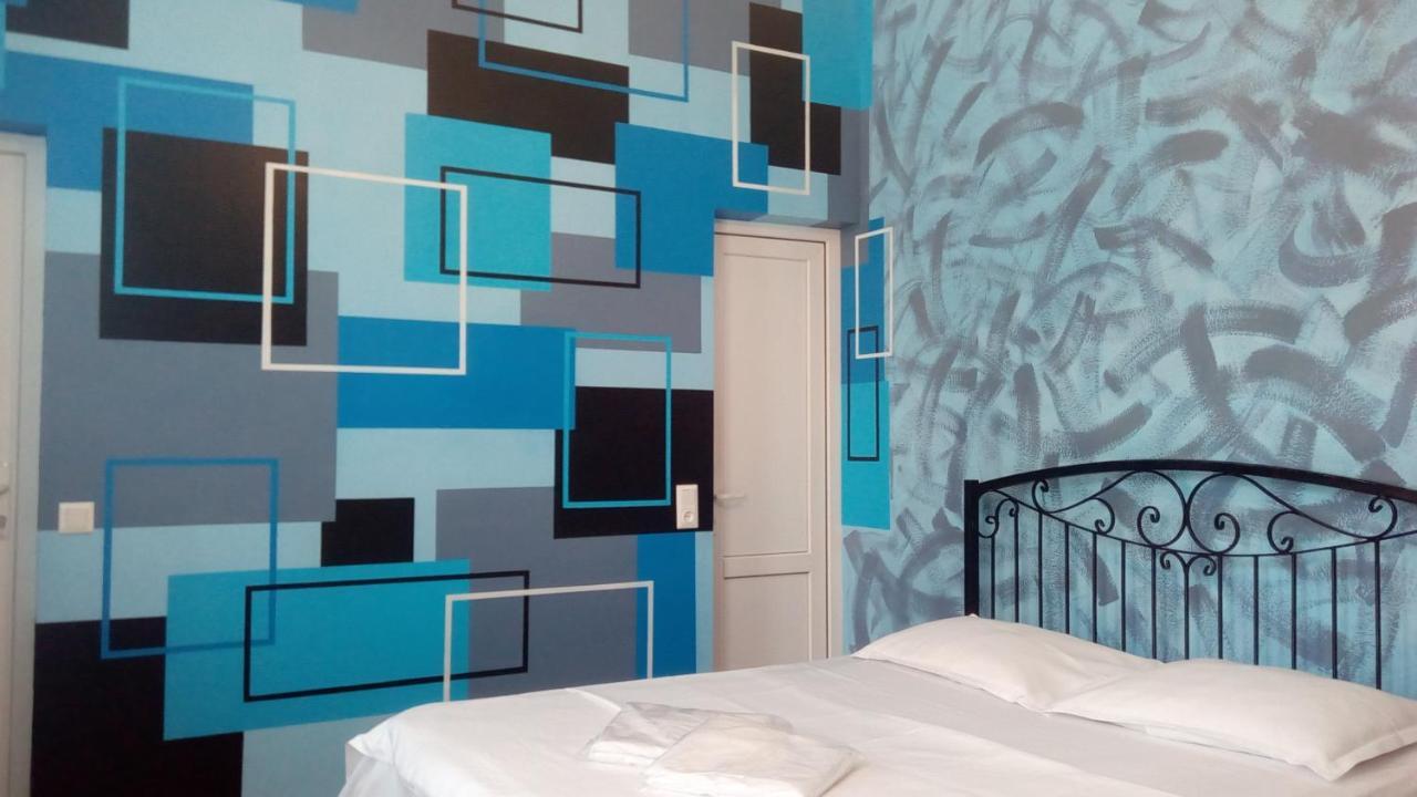 טביליסי Hotel Isani מראה חיצוני תמונה