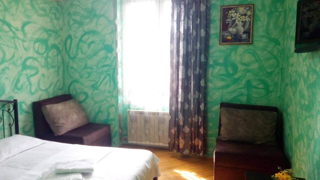 טביליסי Hotel Isani מראה חיצוני תמונה