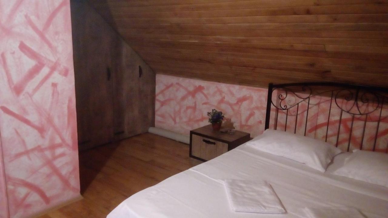 טביליסי Hotel Isani מראה חיצוני תמונה